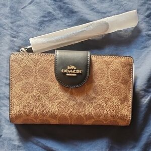 Coach Tan and Black Signature Key & Card Holder, Wallet.